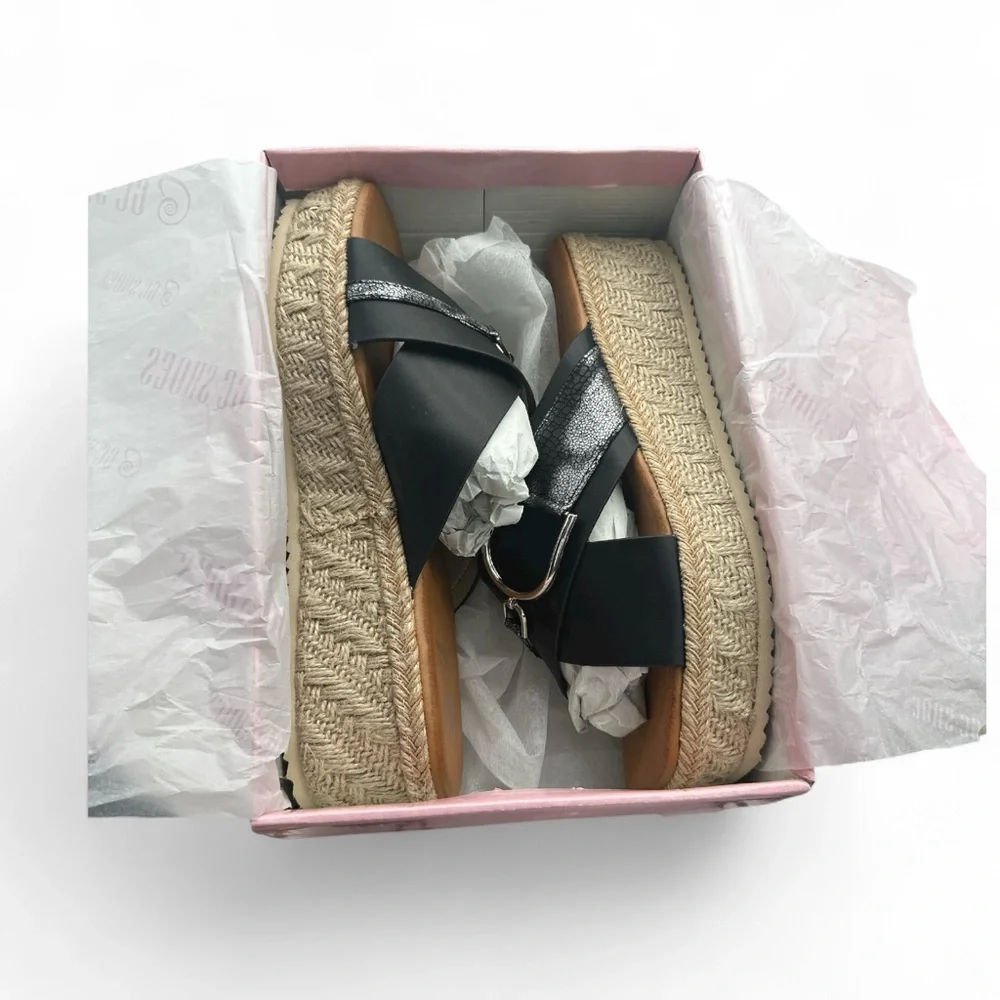 NWT, GC Lindsey Wedge Sandals